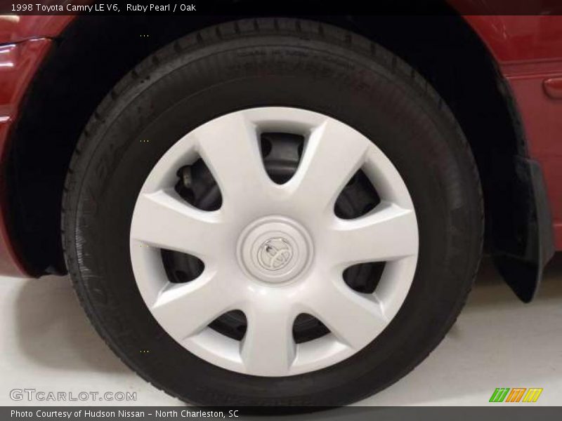 Ruby Pearl / Oak 1998 Toyota Camry LE V6