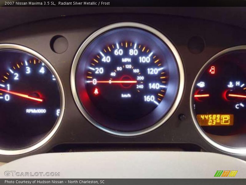 Radiant Silver Metallic / Frost 2007 Nissan Maxima 3.5 SL
