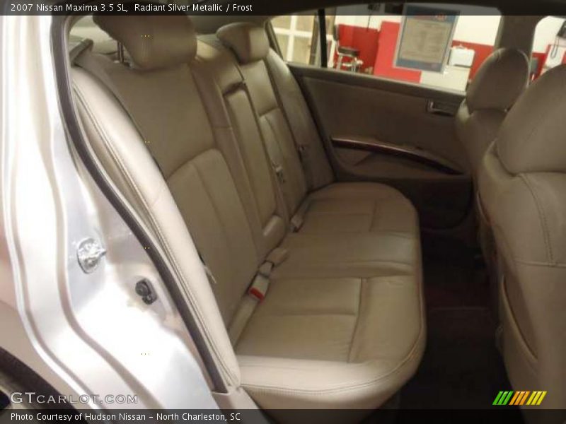 Radiant Silver Metallic / Frost 2007 Nissan Maxima 3.5 SL