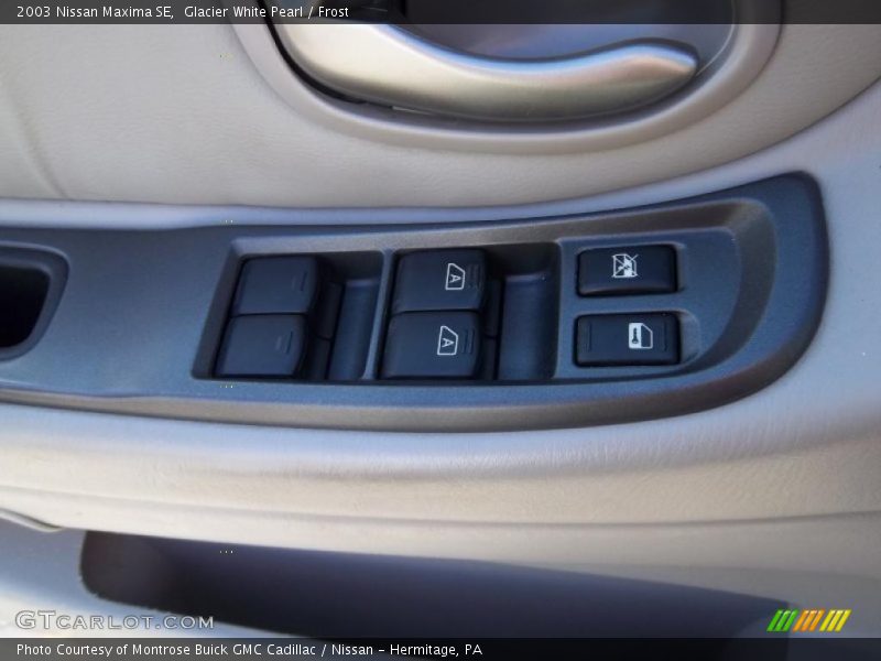 Glacier White Pearl / Frost 2003 Nissan Maxima SE