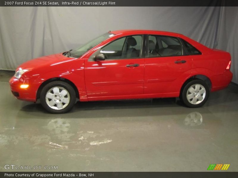 Infra-Red / Charcoal/Light Flint 2007 Ford Focus ZX4 SE Sedan