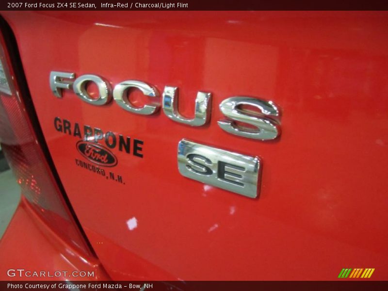Infra-Red / Charcoal/Light Flint 2007 Ford Focus ZX4 SE Sedan