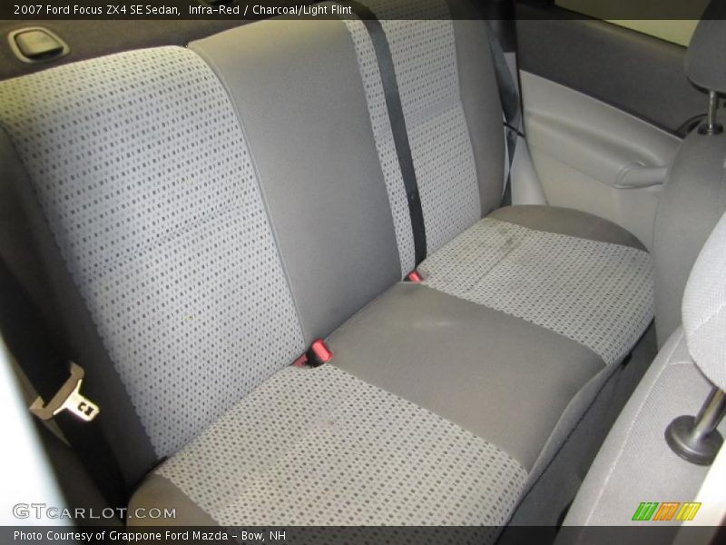 Infra-Red / Charcoal/Light Flint 2007 Ford Focus ZX4 SE Sedan