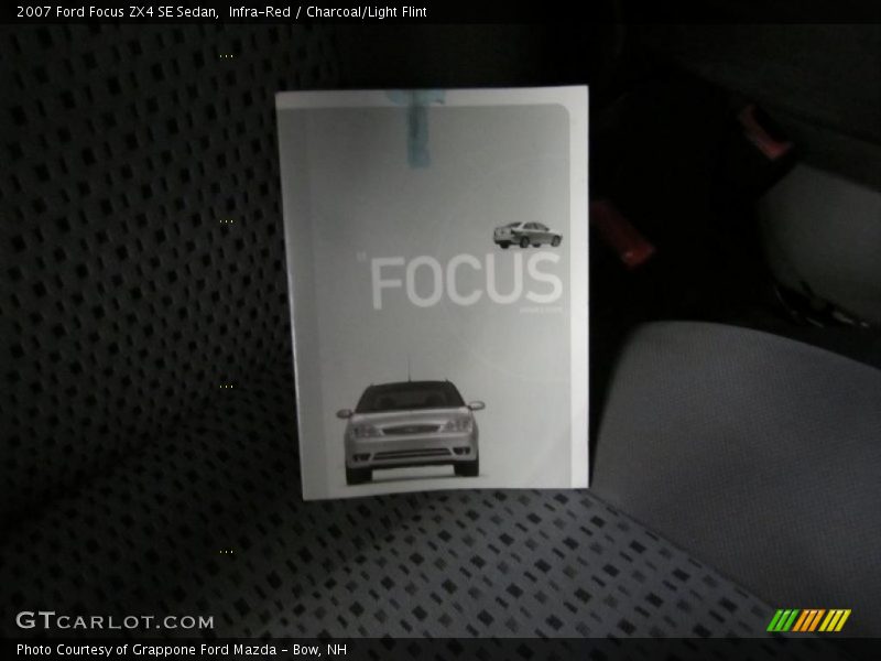 Infra-Red / Charcoal/Light Flint 2007 Ford Focus ZX4 SE Sedan