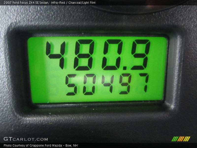 Infra-Red / Charcoal/Light Flint 2007 Ford Focus ZX4 SE Sedan