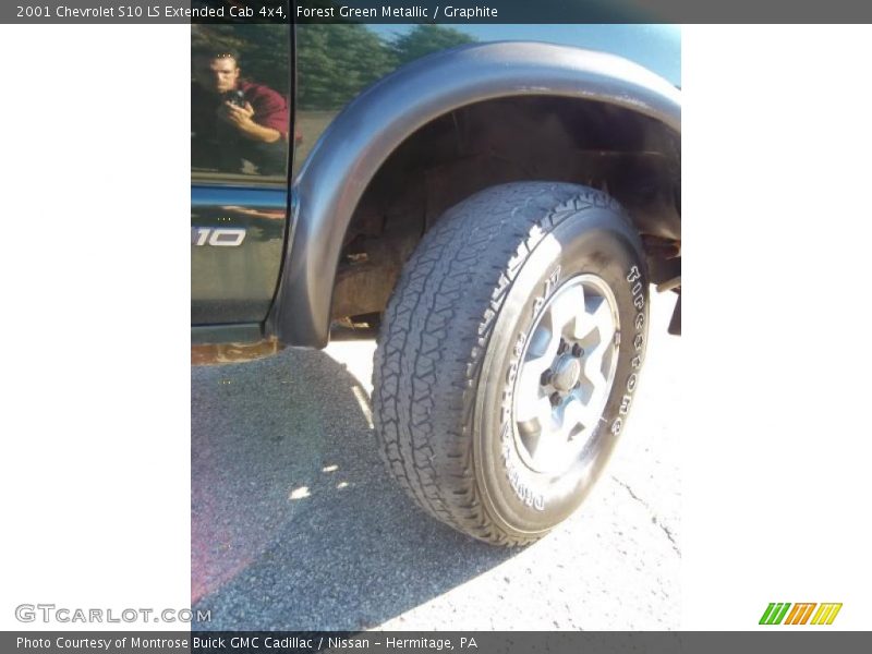 Forest Green Metallic / Graphite 2001 Chevrolet S10 LS Extended Cab 4x4
