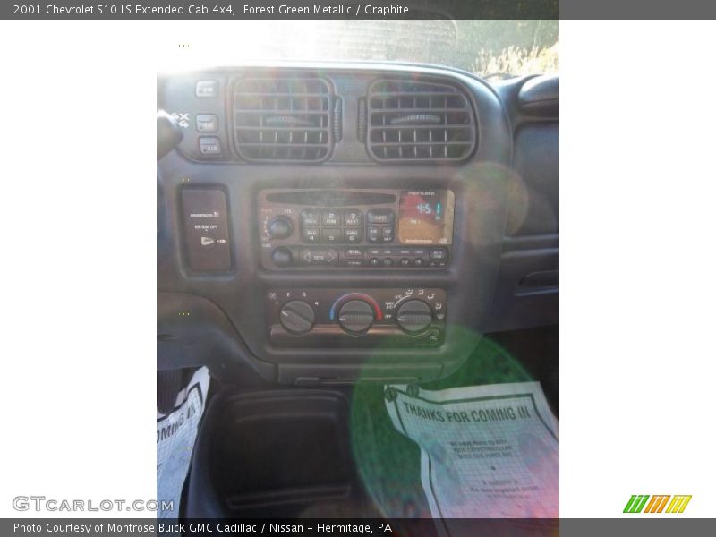 Forest Green Metallic / Graphite 2001 Chevrolet S10 LS Extended Cab 4x4