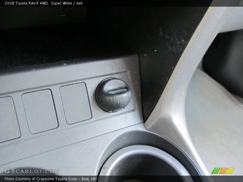 Super White / Ash 2008 Toyota RAV4 4WD