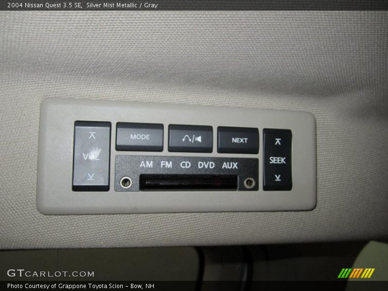 Silver Mist Metallic / Gray 2004 Nissan Quest 3.5 SE