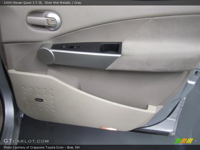 Silver Mist Metallic / Gray 2004 Nissan Quest 3.5 SE