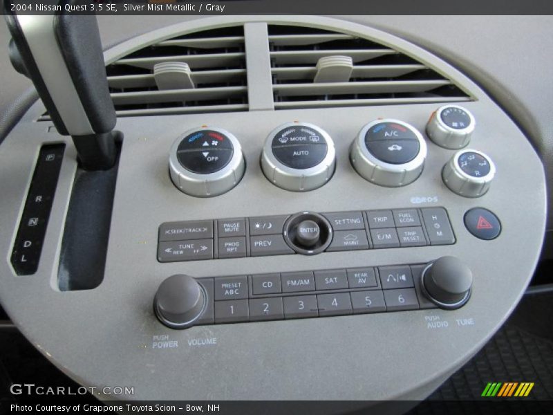 Silver Mist Metallic / Gray 2004 Nissan Quest 3.5 SE