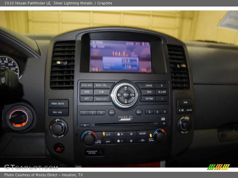 Silver Lightning Metallic / Graphite 2010 Nissan Pathfinder LE