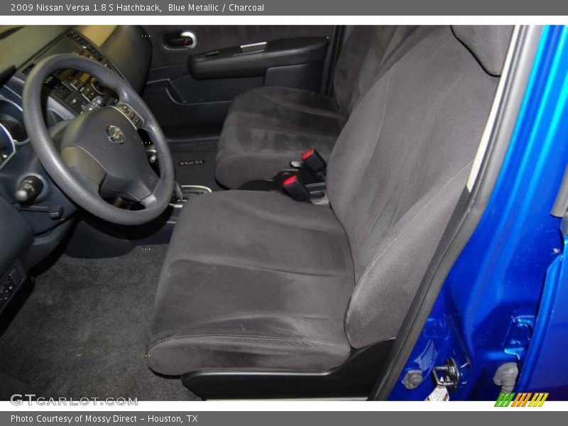Blue Metallic / Charcoal 2009 Nissan Versa 1.8 S Hatchback