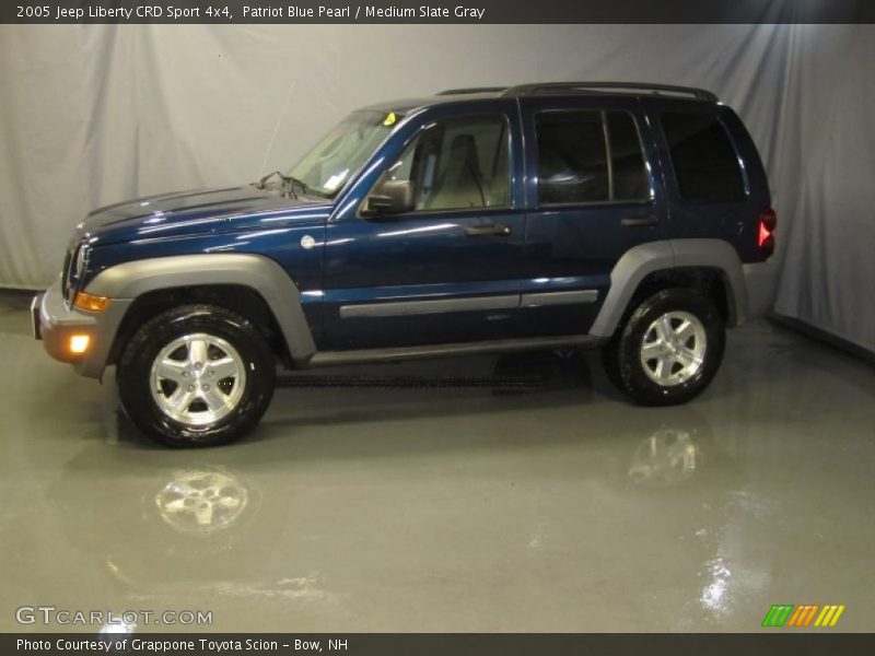 Patriot Blue Pearl / Medium Slate Gray 2005 Jeep Liberty CRD Sport 4x4