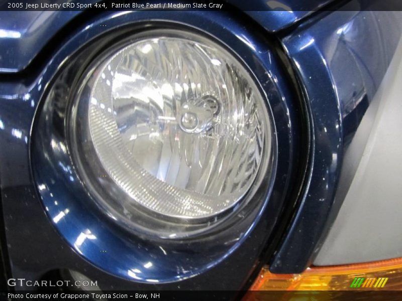Patriot Blue Pearl / Medium Slate Gray 2005 Jeep Liberty CRD Sport 4x4