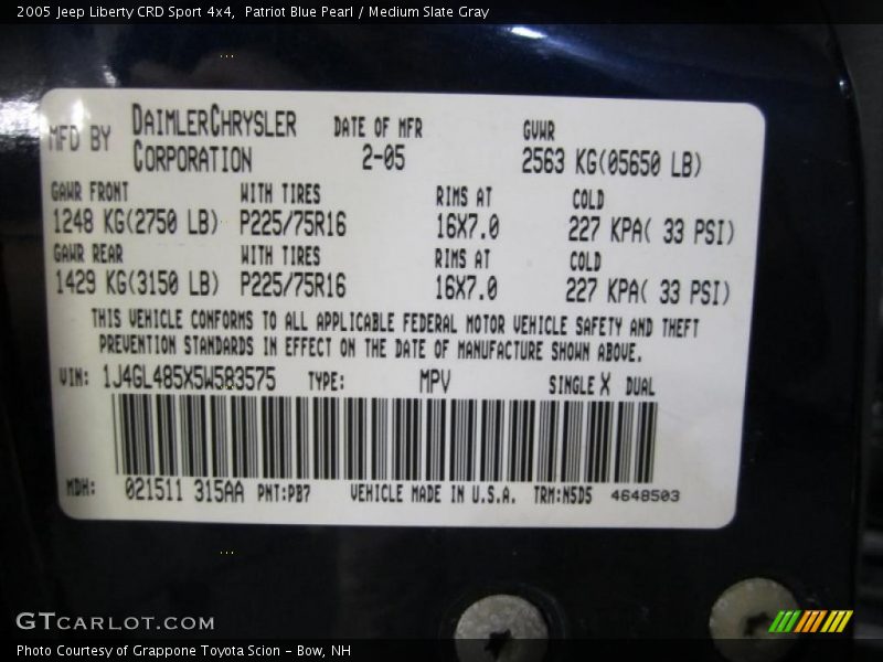 Patriot Blue Pearl / Medium Slate Gray 2005 Jeep Liberty CRD Sport 4x4