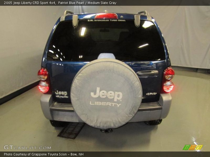 Patriot Blue Pearl / Medium Slate Gray 2005 Jeep Liberty CRD Sport 4x4