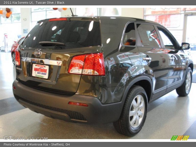Tuscan Olive / Black 2011 Kia Sorento LX