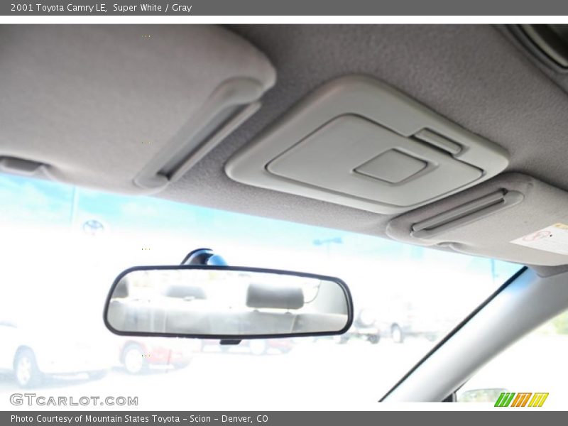 Super White / Gray 2001 Toyota Camry LE