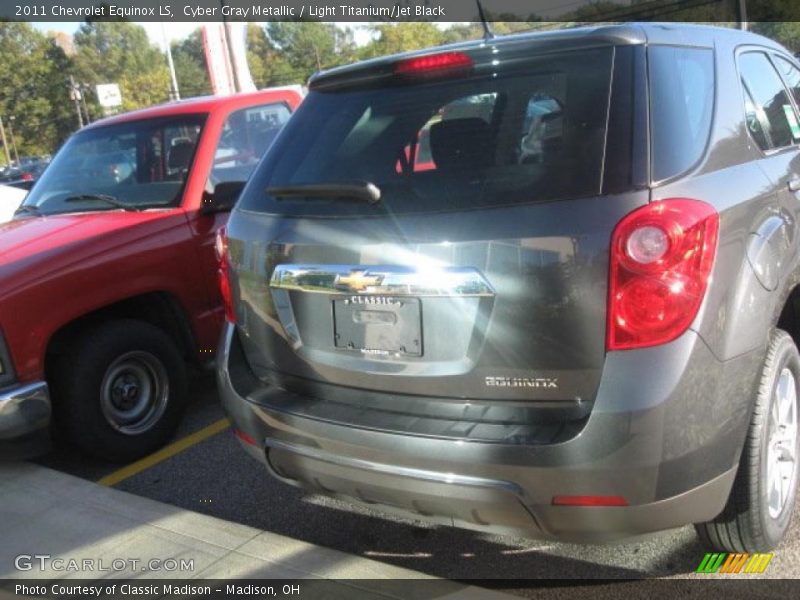 Cyber Gray Metallic / Light Titanium/Jet Black 2011 Chevrolet Equinox LS