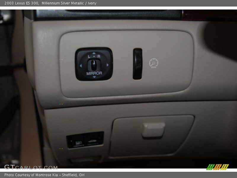 Millennium Silver Metallic / Ivory 2003 Lexus ES 300