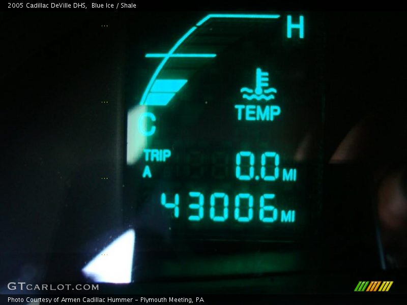 Blue Ice / Shale 2005 Cadillac DeVille DHS