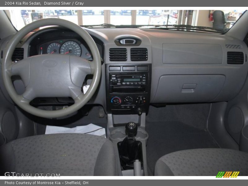 Diamond Silver / Gray 2004 Kia Rio Sedan