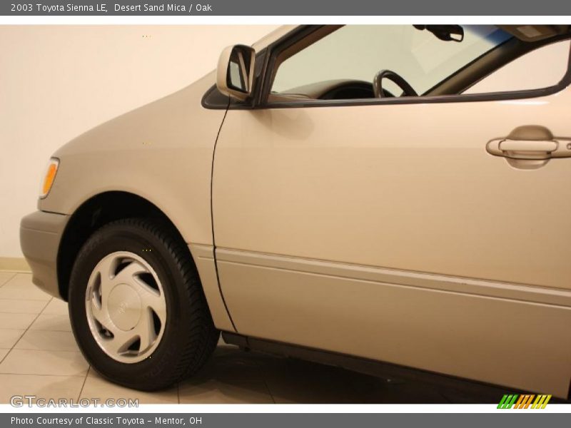 Desert Sand Mica / Oak 2003 Toyota Sienna LE