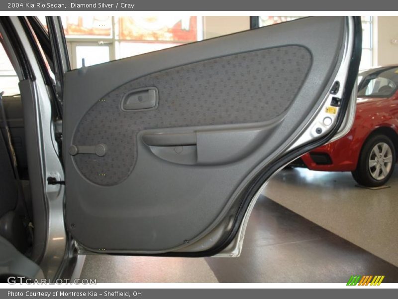 Diamond Silver / Gray 2004 Kia Rio Sedan