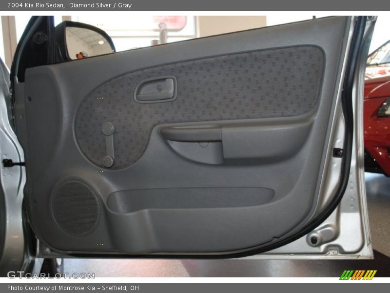 Diamond Silver / Gray 2004 Kia Rio Sedan