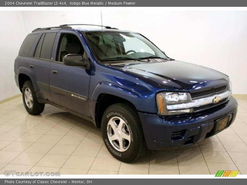 Indigo Blue Metallic / Medium Pewter 2004 Chevrolet TrailBlazer LS 4x4