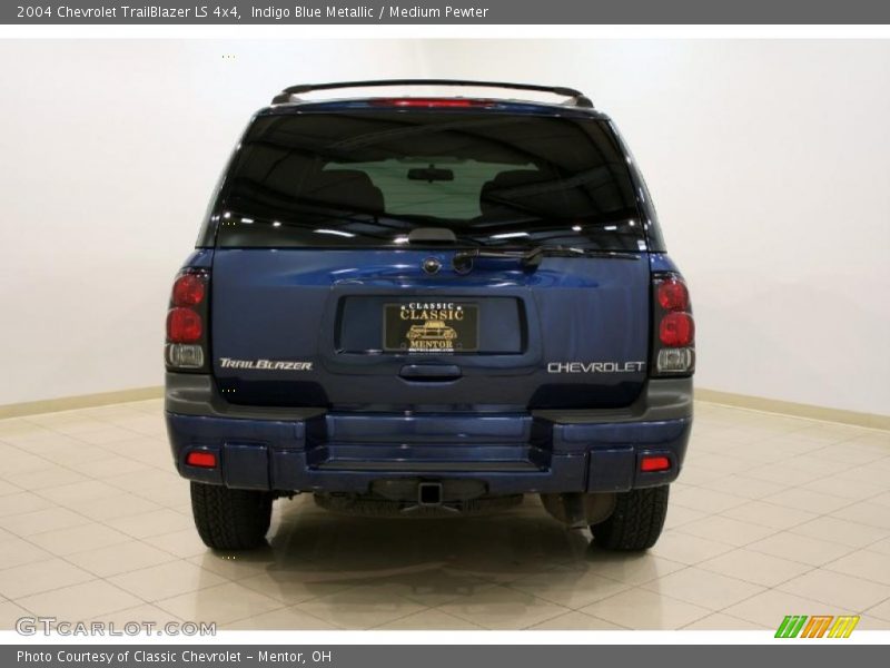 Indigo Blue Metallic / Medium Pewter 2004 Chevrolet TrailBlazer LS 4x4