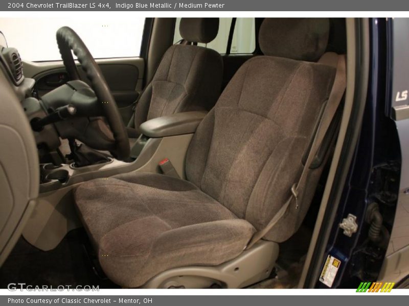 Indigo Blue Metallic / Medium Pewter 2004 Chevrolet TrailBlazer LS 4x4