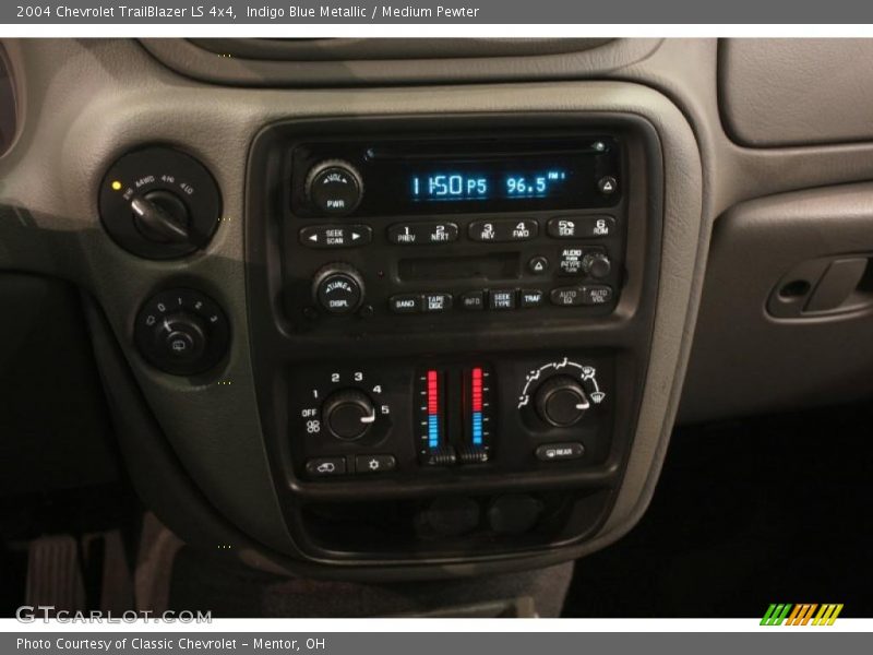Indigo Blue Metallic / Medium Pewter 2004 Chevrolet TrailBlazer LS 4x4