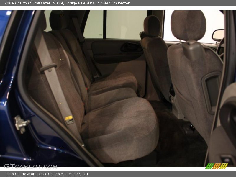 Indigo Blue Metallic / Medium Pewter 2004 Chevrolet TrailBlazer LS 4x4