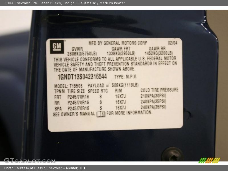 Indigo Blue Metallic / Medium Pewter 2004 Chevrolet TrailBlazer LS 4x4