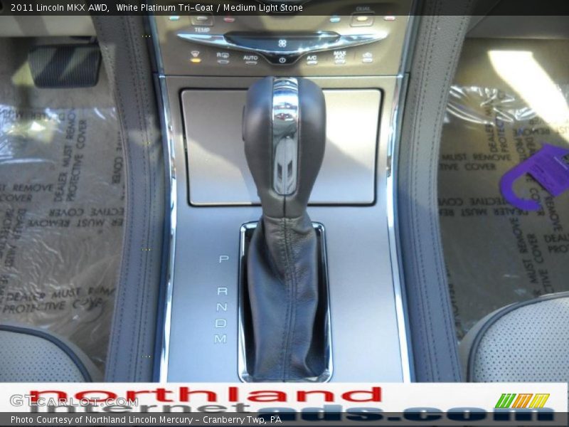 White Platinum Tri-Coat / Medium Light Stone 2011 Lincoln MKX AWD