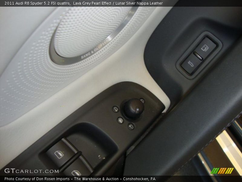 Lava Grey Pearl Effect / Lunar Silver Nappa Leather 2011 Audi R8 Spyder 5.2 FSI quattro