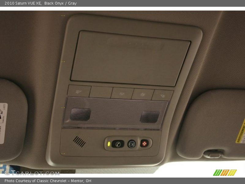 Black Onyx / Gray 2010 Saturn VUE XE