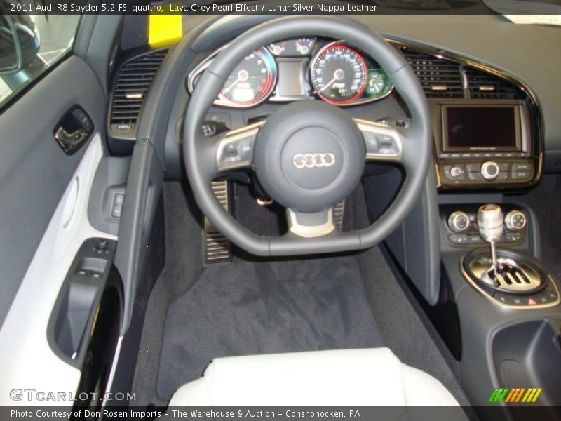 Lava Grey Pearl Effect / Lunar Silver Nappa Leather 2011 Audi R8 Spyder 5.2 FSI quattro