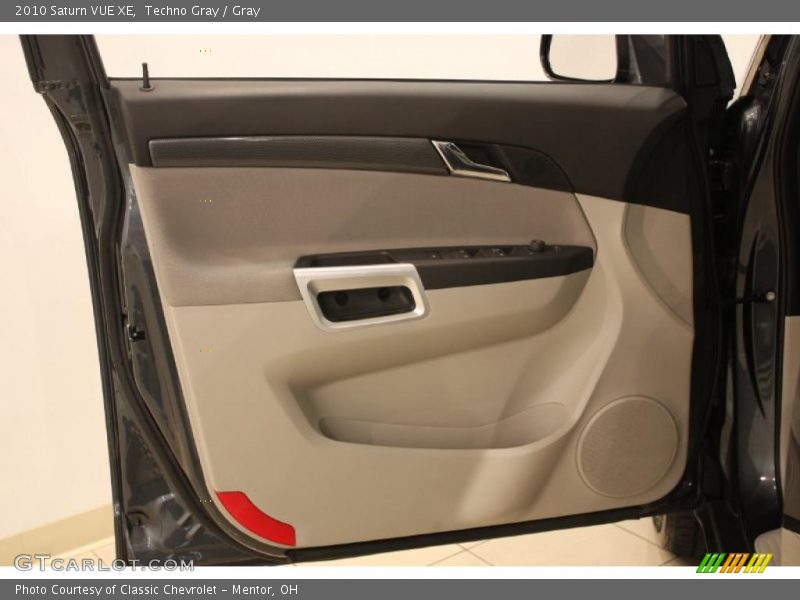 Techno Gray / Gray 2010 Saturn VUE XE