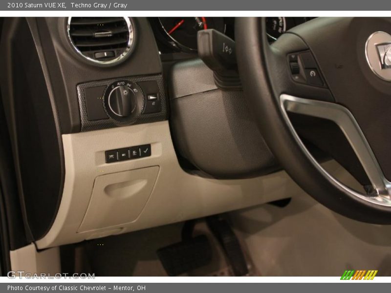 Techno Gray / Gray 2010 Saturn VUE XE