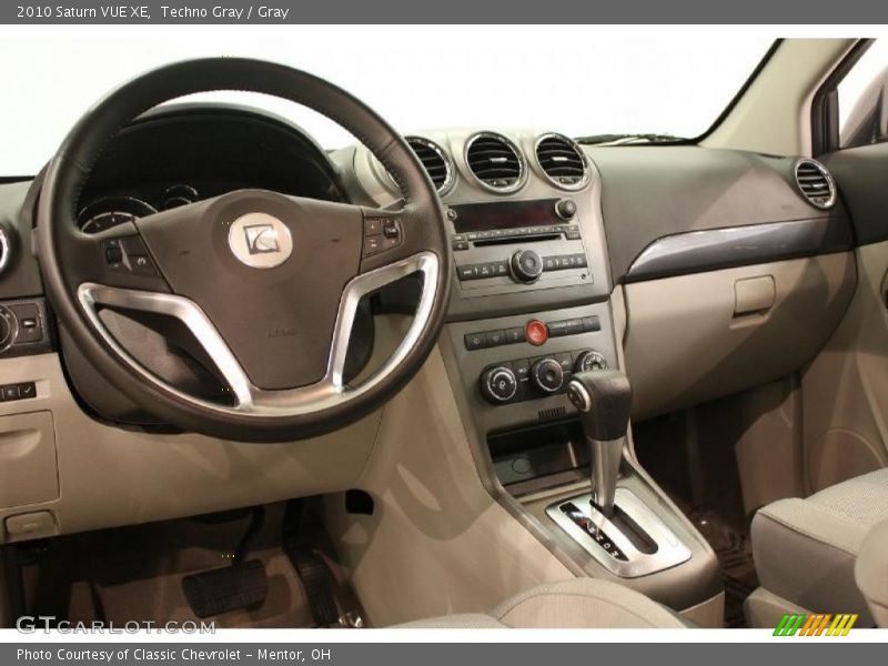 Techno Gray / Gray 2010 Saturn VUE XE