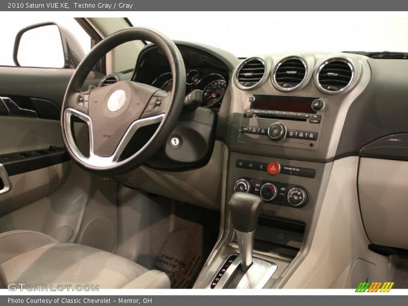 Techno Gray / Gray 2010 Saturn VUE XE
