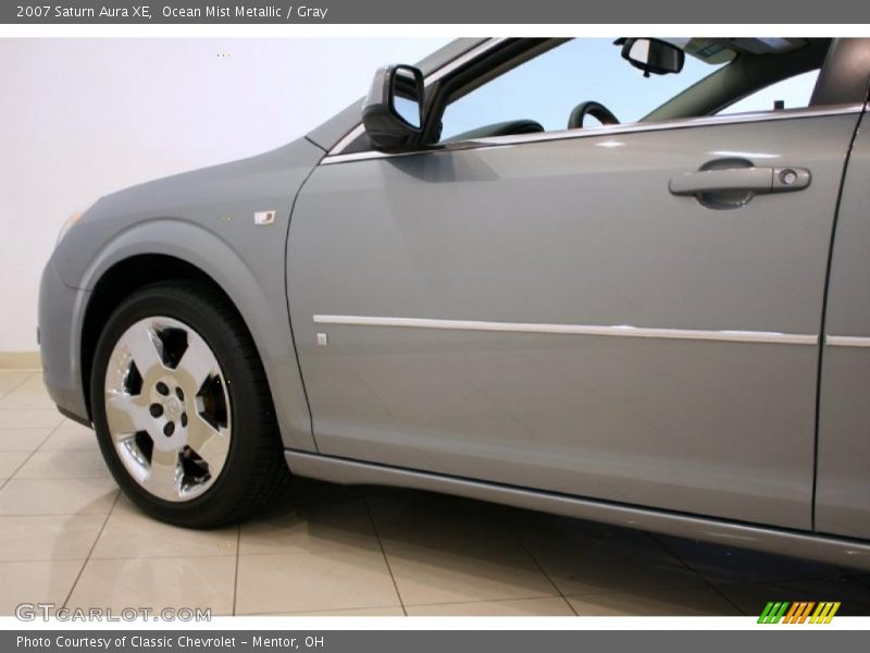 Ocean Mist Metallic / Gray 2007 Saturn Aura XE
