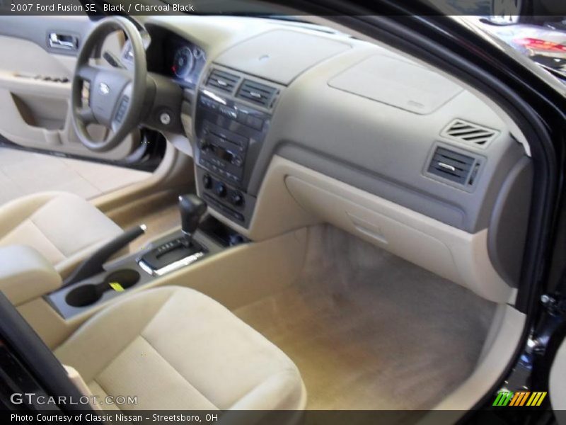 Black / Charcoal Black 2007 Ford Fusion SE