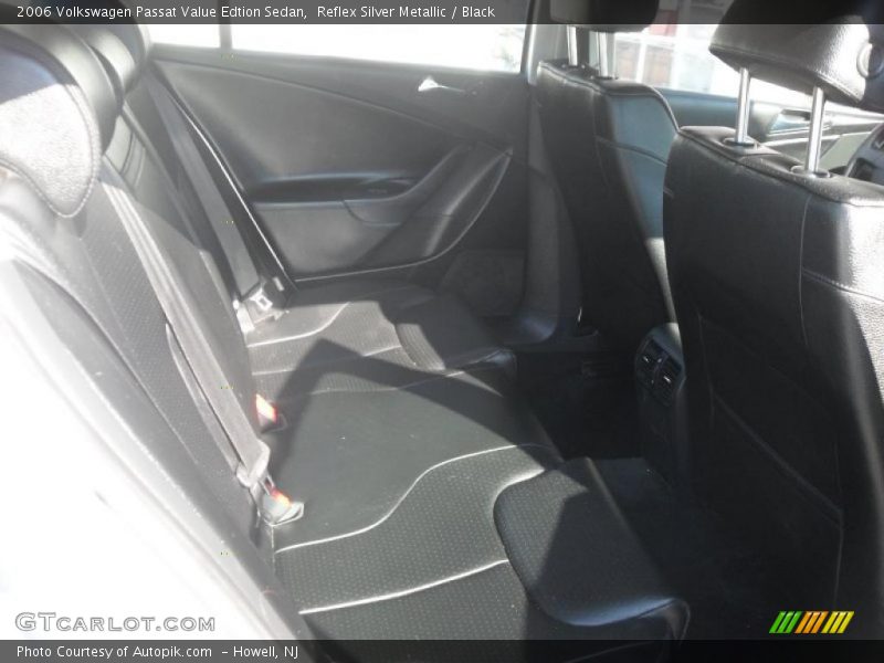 Reflex Silver Metallic / Black 2006 Volkswagen Passat Value Edtion Sedan