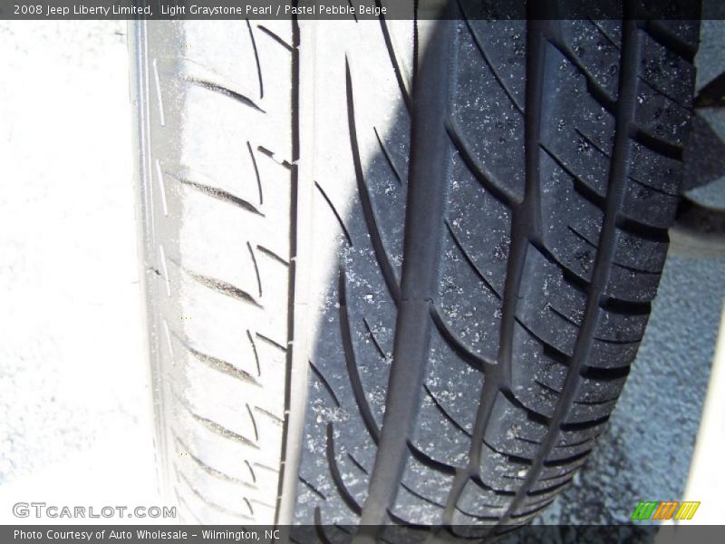 Light Graystone Pearl / Pastel Pebble Beige 2008 Jeep Liberty Limited