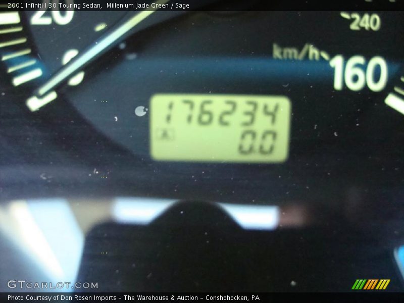 Millenium Jade Green / Sage 2001 Infiniti I 30 Touring Sedan