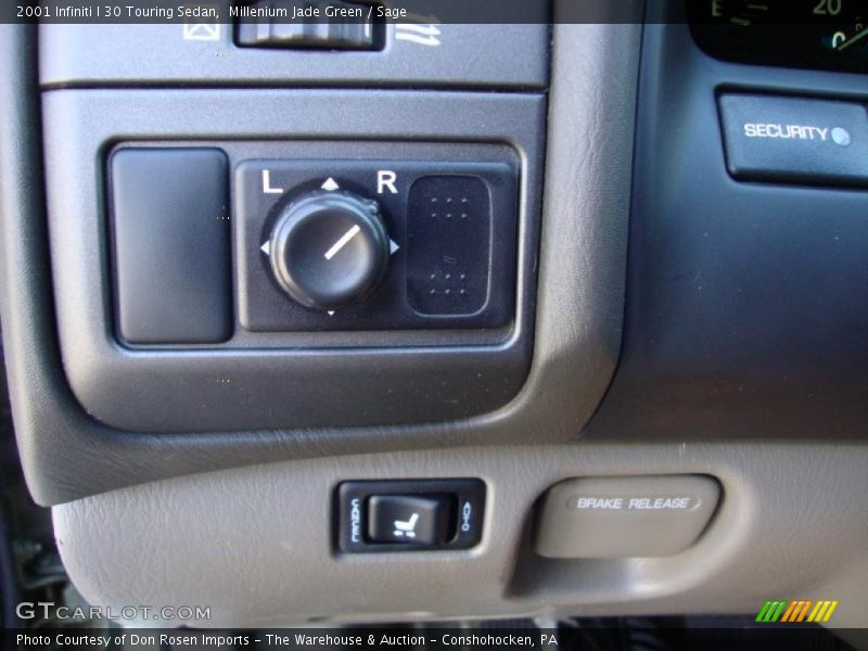 Millenium Jade Green / Sage 2001 Infiniti I 30 Touring Sedan
